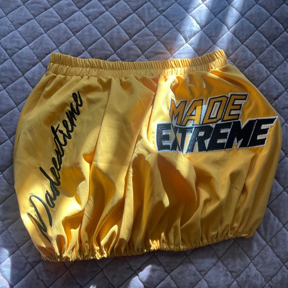 Fun skirts - Picture 1 of 2